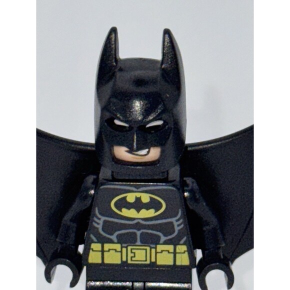 LEGO DC Super Heroes Batman Minifigure Black Wings 70913 Genuine Loose - Picture 6 of 9